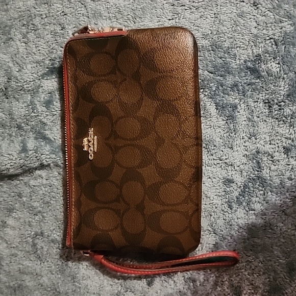 Coach Handbags - Coach xl wallet